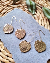 Load image into Gallery viewer, Maya Earrings- Sage
