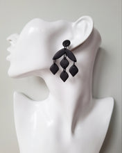 Load image into Gallery viewer, Valerie Earrings- Black
