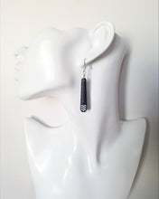 Load image into Gallery viewer, Kaokao Earrings- Black
