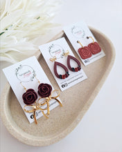 Load image into Gallery viewer, Riley Earrings- Wine
