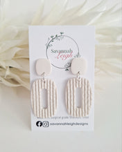 Load image into Gallery viewer, Roxanne Earrings- Oat
