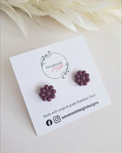 Load image into Gallery viewer, Plum Flowers Studs
