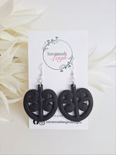 Load image into Gallery viewer, Mangopare Earrings- Black
