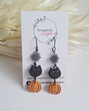 Load image into Gallery viewer, Spooky cats &amp; pumpkin earrings
