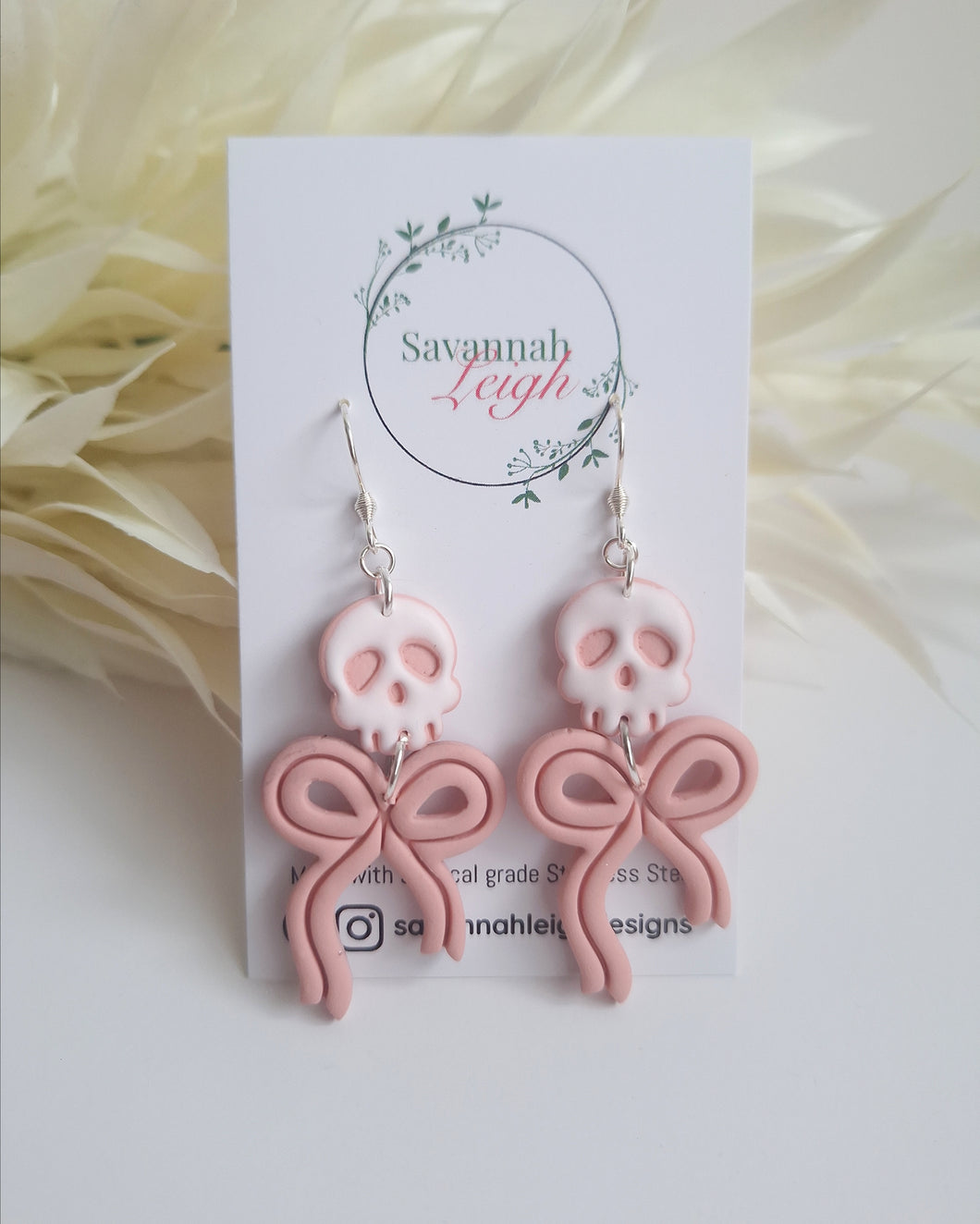 Skull & Bow Earrings- Pink/White