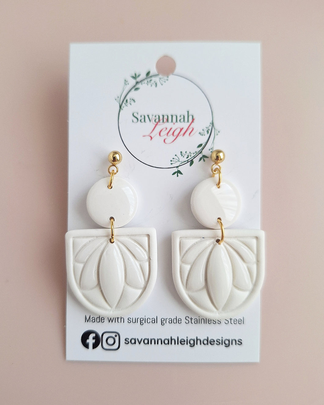 Lilly Earrings - White