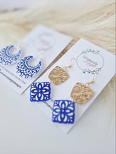 Load image into Gallery viewer, Amara Earrings- Santorini
