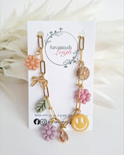 Load image into Gallery viewer, Flower Power Charm Necklace- Gold
