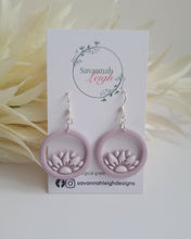 Load image into Gallery viewer, Sienna Earrings- Lilac/White

